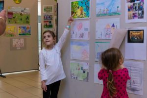 TWTHHUN_MutassJoPeldatDijatado_2019_5448