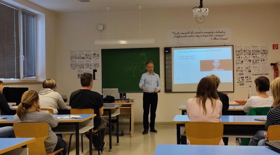 Egy tanárnő sikere az iskolai előadásunk után