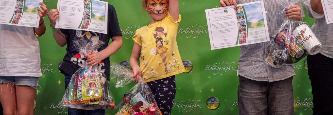 “Tégy jót, varázsolj mosolyt” pályázatunk díjátadója